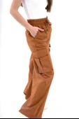 Yüksek Bel Beli ve Paçası Lastikli Paraşüt Kumaş Pantolon - Camel thumbnail 4