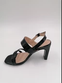 SOLMAZ MSM SİYAH RUGAN TOPUKLU AYAKKABI thumbnail 2