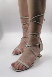 SOLMAZ MASSİMA BEJ İPLİ TOPUKLU ABİYE AYAKKABI thumbnail 1