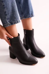 SOLMAZ HAYLEE SİYAH CİLT TOPUKLU BOT thumbnail 2