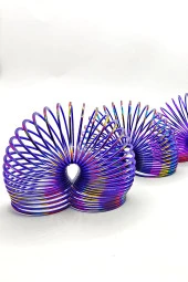 Metalik Renkli Stres Yayı Desenli Oyuncak Stres Yayı - 5 cm çapında - 1 Adet thumbnail 4