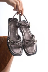 MİA026-1502 Günlük Kadın Platin Tatil Sandaleti thumbnail 2