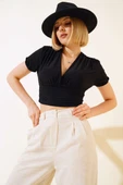 V Yaka Likralı Crop Siyah thumbnail 2