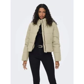 Only Kadın Crop Oversize Mont - Minimalist Günlük Şıklık - 4