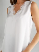 Faik Sönmez Dantel Detaylı V Yaka Kolsuz Kadın T-Shirt - Minimalist - 11