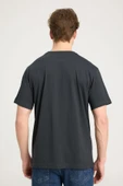 Wrangler Oversize Erkek T-Shirt - Kısa Kol - Minimalist Tarz thumbnail 5