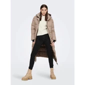 Only Oversize Kapüşonlu Maxi Kadın Kaban - Sıcak ve Şık Kışlık - 1