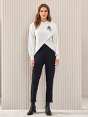 Unique Mode Minimalist Taş Detaylı Crop Kazak - 3