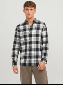Jack&Jones Erkek Uzun Kol Kareli Minimalist Gömlek - Günlük Stil - 2