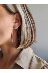 Büyük Halka Çelik Küpe thumbnail 3