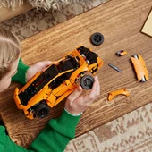 LEGO Technic 42196 Lamborghini Huracán Tecnica Turuncu (806 Parça) thumbnail 8