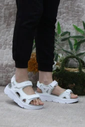 Lumberjack Gena Beyaz Rahat Esnek Orijinal Ürün Kadın Sandalet thumbnail 2