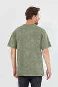 Erkek Parça Boya Baskılı Oversize Basic T-shirt  Haki thumbnail 12
