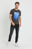 Erkek Baskılı T-shirt Kahverengi thumbnail 10