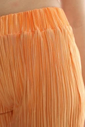 Kadın Pliseli Kumaş Şort   Turuncu thumbnail 4