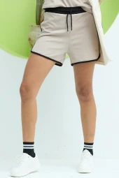 Yandan Yırtmaçlı Kadın Kısa Şort Bej - 5