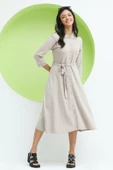 Kadın Polo Yaka Düğmeli Belden Kuşaklı Uzun Elbise Bej thumbnail 2