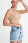 Kadın Ense Biye Detaylı Crop Bej thumbnail 2