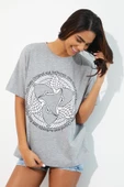 Kadın Baskılı Oversize T-shirt Gri Melanj thumbnail 4