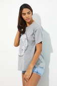 Kadın Baskılı Oversize T-shirt Gri Melanj thumbnail 8