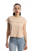 Kadın Bisiklet Yaka Baskılı Crop Tişört Bej thumbnail 1