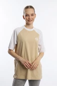 Kadın Oversize Fit Reglan Kol Basic Tişört Bej - 1