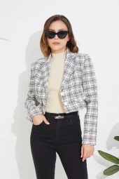 Kadın Siyah Slim Fıt Kruvaze Yaka Dokuma Desen Kısa Ceket ŞULE-4347 - 1