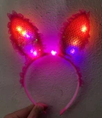 Kenarları Dantelli Fuşya Pullu Payetli Led Işıklı Tavşan Kulak Taç 23x19 cm thumbnail 2