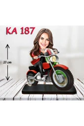 Özcan Tasarım Kişiye Özel Ahşap Biblo - Motor Kullanan Kadın Karikatür Biblo thumbnail 1