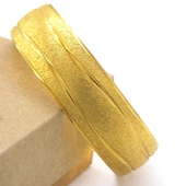 Altın Kaplama Dalgalı Çizgili 2 cm Bilezik BLZ-3069 - 2