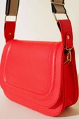Kapaklı Baget Çanta Kırmızı thumbnail 3