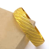 Altın Kaplama Yan Çizgili Simli 1.5 cm Bilezik BLZ-3070 - 5