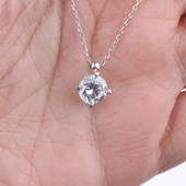 925 Ayar Gümüş 1,30 ct Pırlanta Görünümlü Tek Taş Kolye thumbnail 3