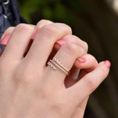 14 Ayar Altın Üç Sıra Taşlı Yüzük thumbnail 1