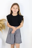 Kız Çocuk Kareli Bol Dokuma Kapri Kolları Fırfırlı Fitilli Kumaş Siyah Bluz Şortlu Takım thumbnail 1