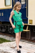Kız Çocuk Düğme ve Cep Detaylı Kolsuz Yelek Penye Bluz Yeşil Şortlu Takım thumbnail 2