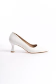 Kandy Beyaz Mat Kısa Kadeh Topuklu Ayakkabı thumbnail 4