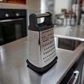 Lüx Saplı 4 köşe Rende 20 Cm Kutu Rende 3 Fonksiyonlu Kule Rende Peynir Sebze Patates Rende thumbnail 1