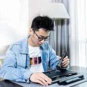 WORX WX242 4Volt/2.0Ah. Li-ion Akıllı Tork Ayarlı Şarjlı Tornavida + 30 Adet Bits Uç thumbnail 4