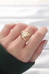 Z Harfli Altın Renk Ayarlanabilir Yüzük - EBJ240521W24371 thumbnail 1