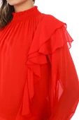 Omuz Fırfırlı Yaka Gipeli Şifon Bluz 6001-Kırmızı - 3