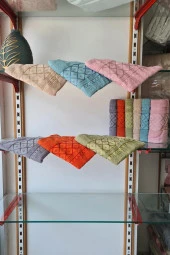 Baklava Desenli Jakarlı 6 lı El Yüz Havlu Takımı - 6