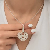 Gümüş Kazaziye Örgü Kadın Kolye thumbnail 4