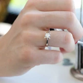 14 Ayar Altın Tektaş Yüzük thumbnail 2