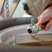 360 ° Döner Başlıklı Çok Fonksiyonlu Soket Anahtar thumbnail 8