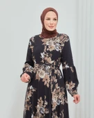 Yaprak Desenli Zarif Ve Şık Uzun Boy Büyük Beden Astarlı Şifon Elbise thumbnail 3