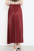 Zarif Ve Modern Pileli Parlak Krep Gizli Lastikli Bordo Etek - 7