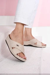 Albishoes Kadın Rahat Yumuşak Çapraz Anatomik 4,5 cm Hafif Topuklu Günlük Comfort Kadın Terlik - 2