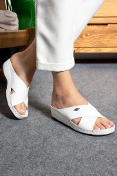 Albishoes Kadın Rahat Yumuşak Çapraz Anatomik 4,5 cm Hafif Topuklu Günlük Comfort Kadın Terlik - 2