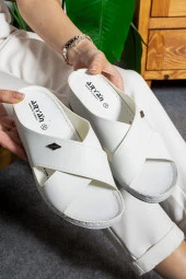 Albishoes Kadın Rahat Yumuşak Çapraz Anatomik 4,5 cm Hafif Topuklu Günlük Comfort Kadın Terlik - 3
